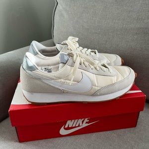 Nike Daybreak Sneakers